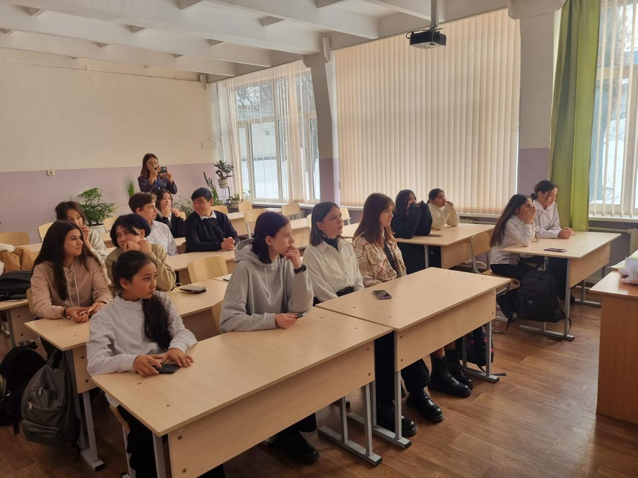 Друзья мои ,прекрасен наш союз!